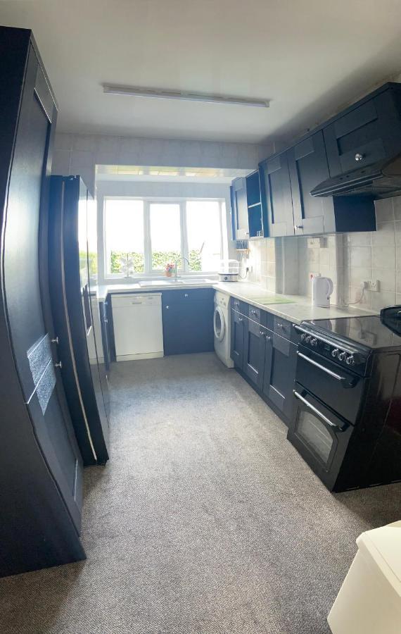 Large 4 Bedroom Home In Boston Spa Village In-Between York, Harrogate And Leeds, Sleeps 9 Εξωτερικό φωτογραφία