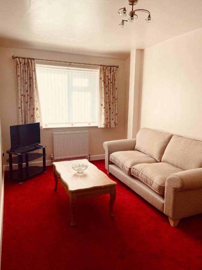 Large 4 Bedroom Home In Boston Spa Village In-Between York, Harrogate And Leeds, Sleeps 9 Εξωτερικό φωτογραφία