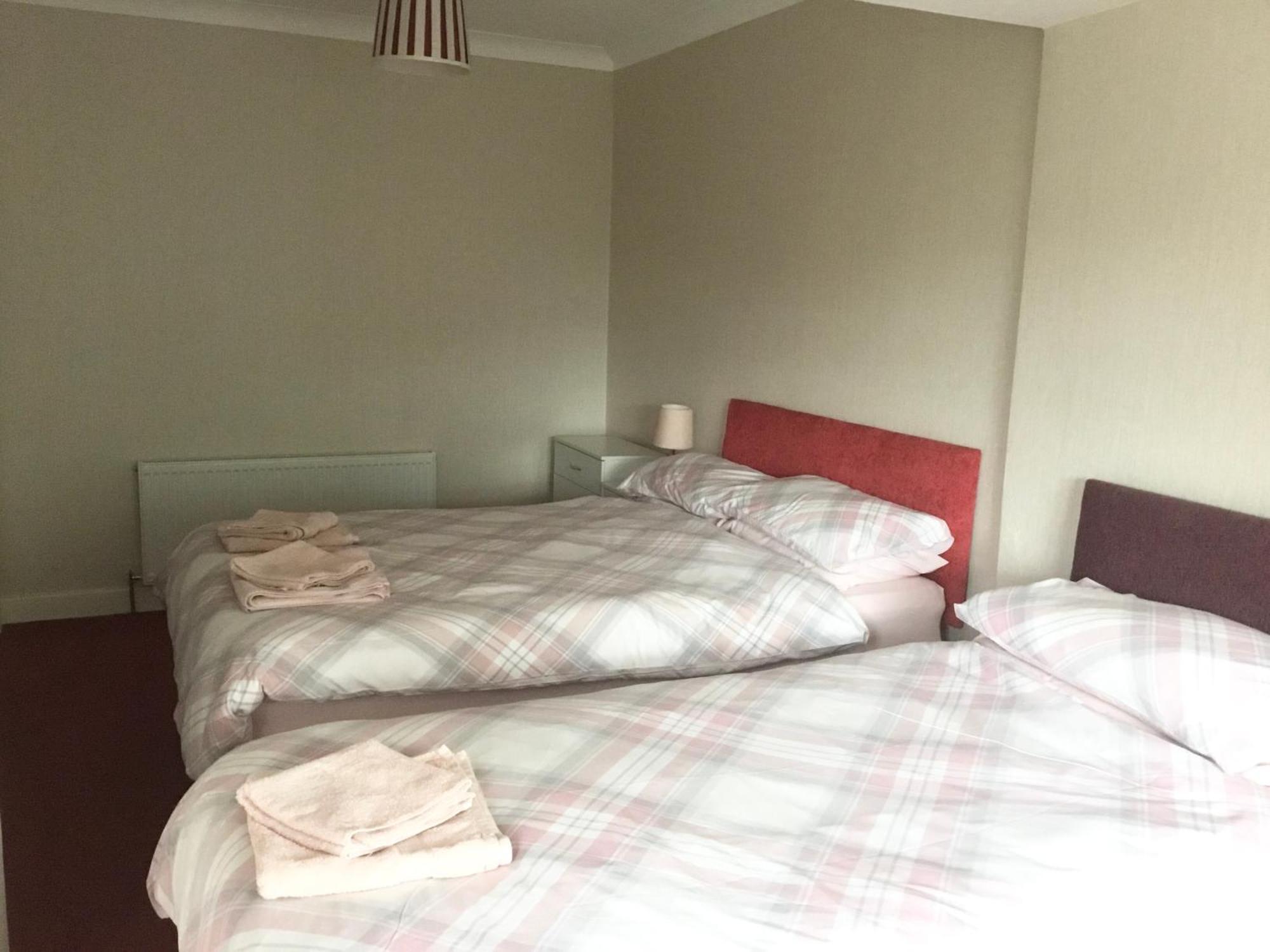 Large 4 Bedroom Home In Boston Spa Village In-Between York, Harrogate And Leeds, Sleeps 9 Εξωτερικό φωτογραφία